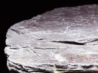 Shale – Splits into pieces due to the preferred orientation of clay minerals